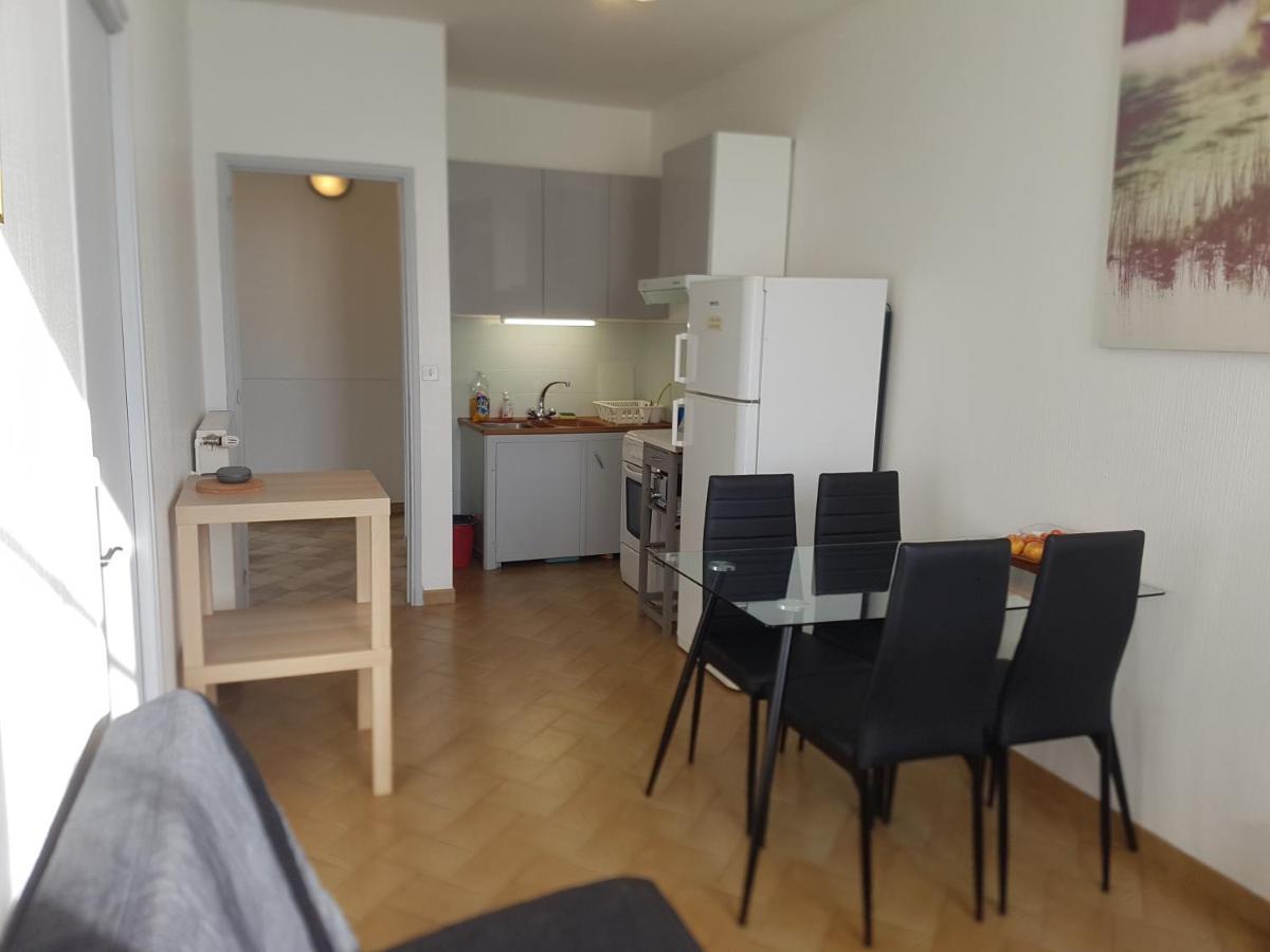 סן-ז'אן-דו-ברואל Appartements Coeur De Village מראה חיצוני תמונה