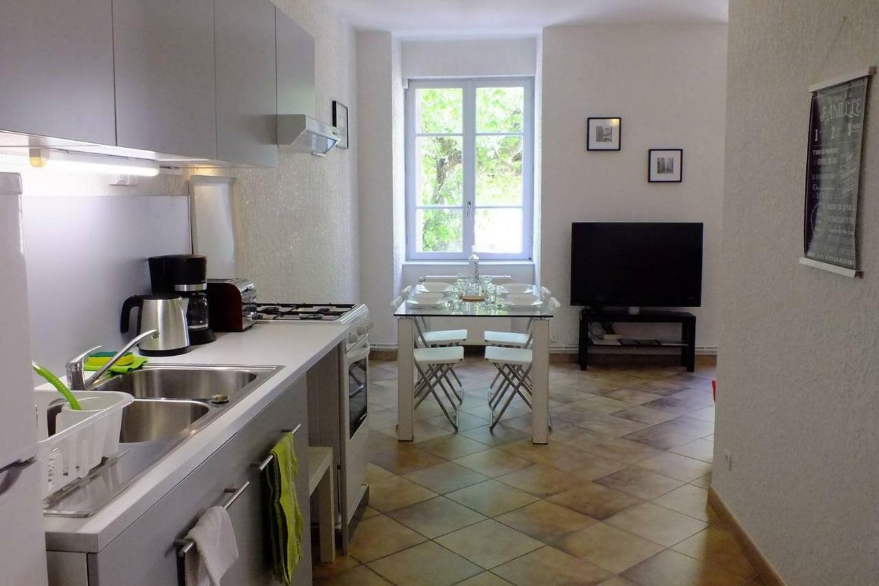 סן-ז'אן-דו-ברואל Appartements Coeur De Village מראה חיצוני תמונה