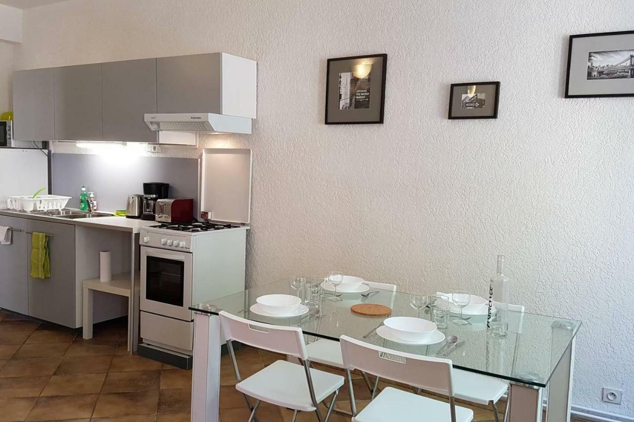 סן-ז'אן-דו-ברואל Appartements Coeur De Village מראה חיצוני תמונה